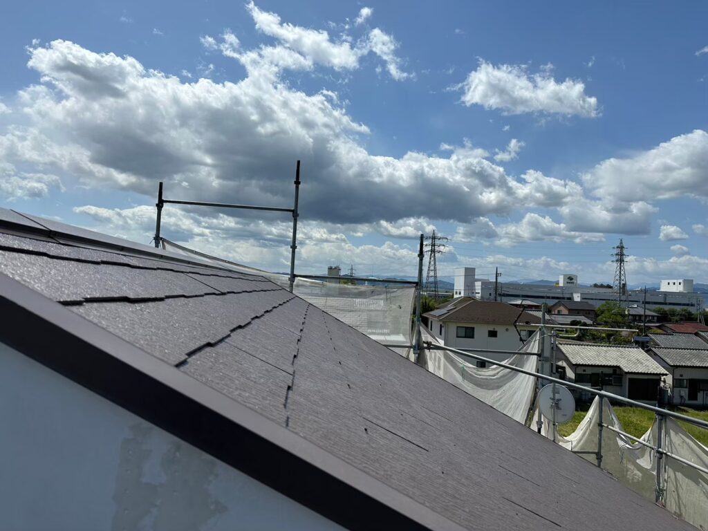 立川市の屋根塗装ガイド：屋根の無機塗料による屋根塗り替えの費用と相場は？