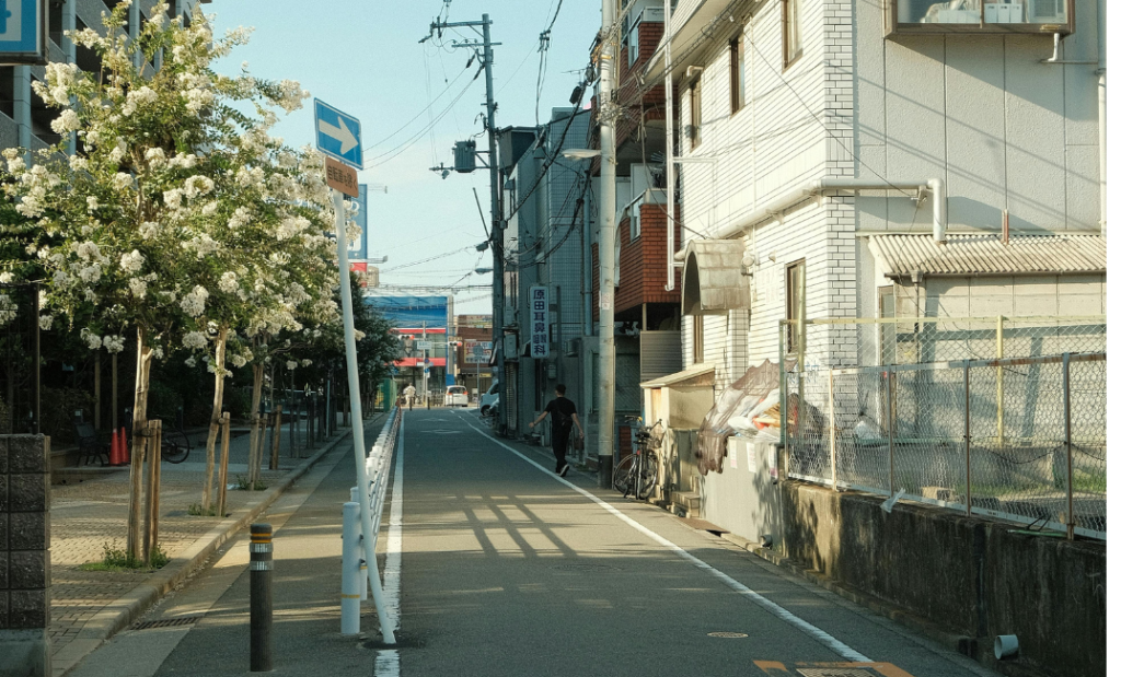立川市の屋根・狭小住宅の外壁塗装（外壁塗り替え）費用と相場