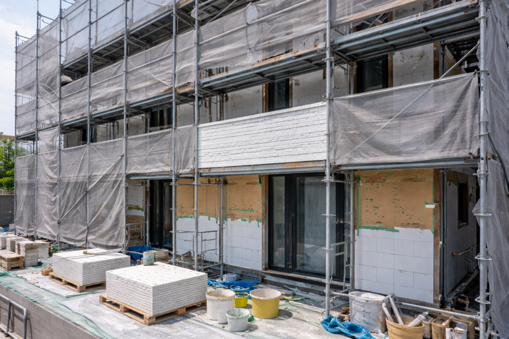 立川市の屋根・外壁張り替え費用の相場と見積もりガイド