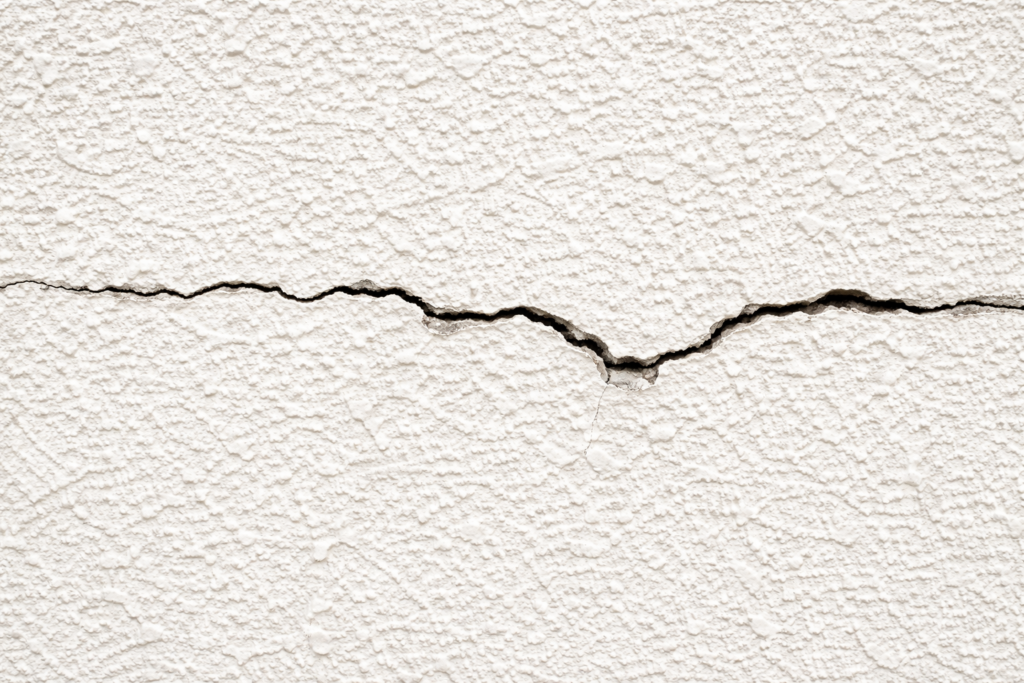 立川市の外壁ひび割れ修理費用と相場ガイド