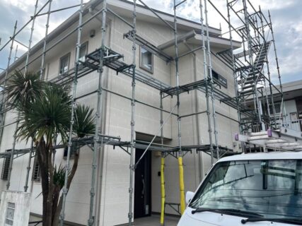 昭島市の外壁にオイルステインは使える？外壁塗装・外壁塗り替えの費用相場を解説